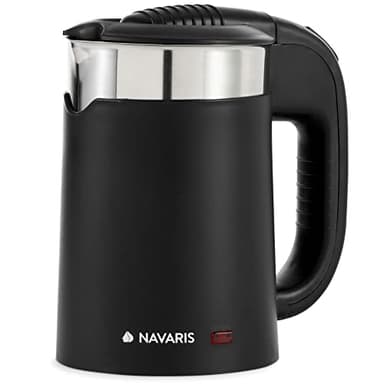 Navaris Bollitore Elettrico Piccolo da Viaggio - Mini Bollitore Acqua 500 ml in Acciaio Inox - Compatto per Ufficio e in Vacanza - 16 x 11 x 17 cm - 1100 Watt con 2 Tazze - Nero