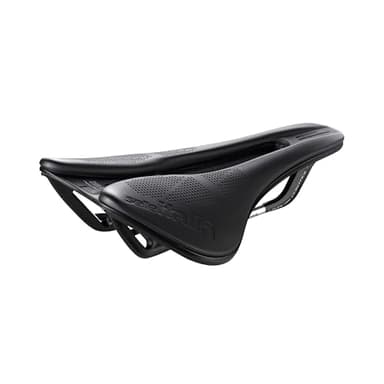 Selle Italia NOVUS Boost EVO Superflow - Sella Bici da Corsa Waved, Comoda per Ciclismo Endurance, Foro Superflow - Taglia L3, Nero