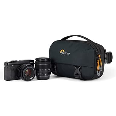 Lowepro Trekker Lite HP 100, Zaino per Macchina Fotografica Compatto con Tasca per Tablet, Borsa per Fotocamere Mirrorless con Sensore a Goccia, Sistema di Compressione UltraCinch, Nero