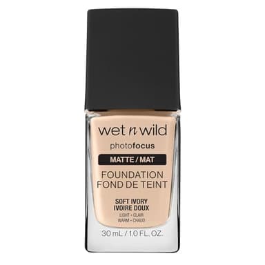 Wet n Wild Photo Focus Matte Foundation, Fondotinta Liquido a Coprenza Modulabile dal Finish Opaco, Leviga i Pori per un Incarnato Uniforme, Soft Ivory