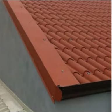 FT Metalli - Scossalina Grondaia Laterale di alta qualità per la protezione del tetto - Resistente alle Intemperie - Affidabile e Duraturo - S Sv 41,6 TDM Pezzo Da 2 mt.