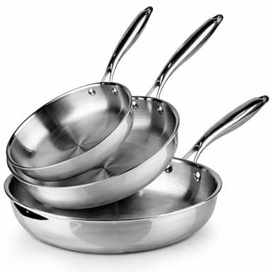 La Moustache - Set di 3 Padelle in Acciaio Inox a 3 Strati Senza Rivestimento, Ø20/24/28 cm, Prive di PFOA/PFAS, per Induzione e Tutti i Tipi di Cucine, Adatte a Forno e Lavastoviglie (Titan Inox)