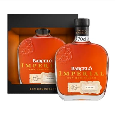 Ron Barceló Imperial – Bottiglia da 700 ml di Rum Ambrato, Invecchiato Naturalmente fino a 10 anni in Barrique di Rovere, Rum Dominicano da 100% Succo di Canna da Zucchero